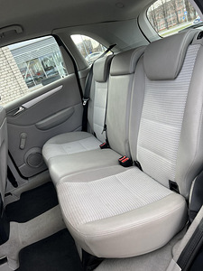 MERCEDES-BENZ B 180 CDI (10 foto / 10)