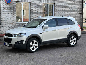 CHEVROLET CAPTIVA (1 foto / 11)
