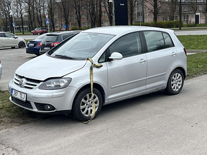 VOLKSWAGEN GOLF PLUS (1 фото из 10)