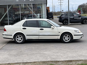 SAAB 9-5 (5 фото из 10)
