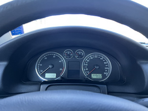 VOLKSWAGEN PASSAT VARIANT (8 foto / 10)