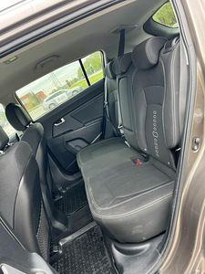 KIA SPORTAGE (11 foto / 11)