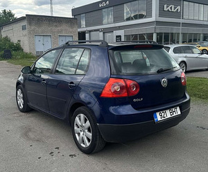 VOLKSWAGEN GOLF (5 foto / 10)