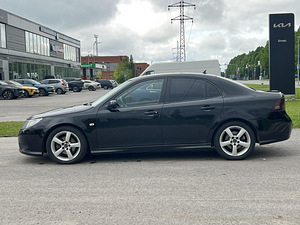 SAAB 9-3 (4 foto / 10)