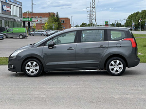 PEUGEOT 5008 (4 фото из 11)