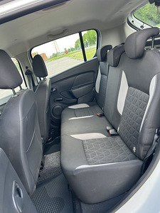 DACIA SANDERO (10 фото из 10)
