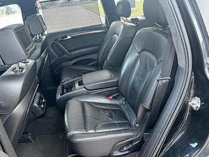 AUDI Q7 (12 foto / 13)