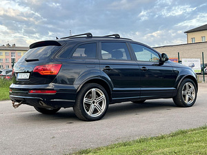 AUDI Q7 (7 foto / 13)