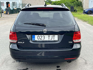 VOLKSWAGEN GOLF (8 foto / 11)