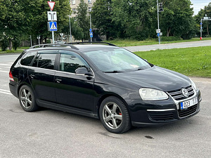 VOLKSWAGEN GOLF (2 foto / 11)