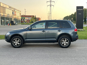 VOLKSWAGEN TOUAREG (4 foto / 11)