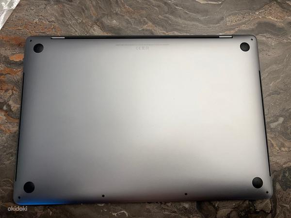 MacBook PRO 16 дюймов i9, 16gb, 1 ТБ, 2019 г. (фото #2)