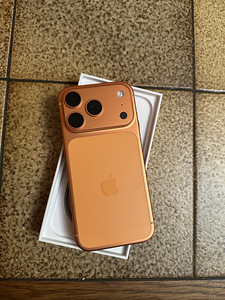 iPHONE 17 PRO 256GB (3 фото из 4)