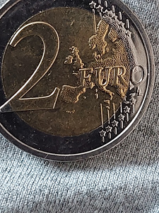 Монеты (2 фото из 3)