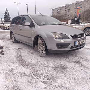 Ford focus 1.6 85 kw 2005 год (3 foto / 9)