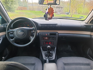 Audi a4 B5 92kw (4 foto / 9)
