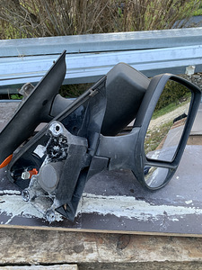 Ford Transiti peeglid (1 foto / 3)