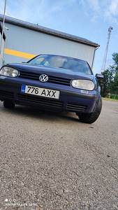 Golf 4 1,4 55 kw 2000 (5 foto / 11)
