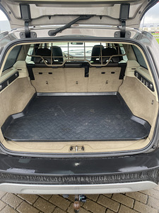 VOLVO XC70 (8 фото из 12)