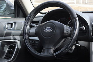 Subaru Legacy Outback (6 foto / 6)