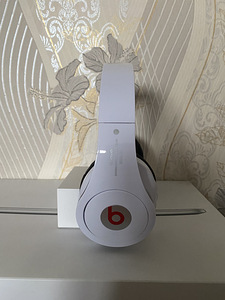 Наушники beats (2 фото из 3)