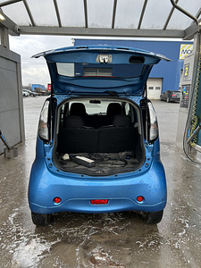 Продаётся автомобиль (6 фото из 7)