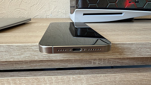 iPhone 15 Pro Max 256 (4 фото из 8)