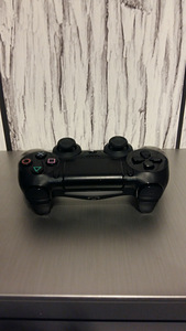 Müüa juhtkang ps4 -l (2 foto / 3)