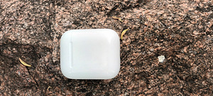 Airpods kõrvaklapid (2 foto / 2)