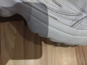 Кроссовки Fila (3 фото из 3)