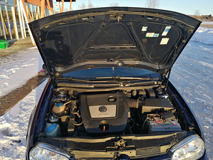Volkswagen Golf 4 (9 foto / 10)