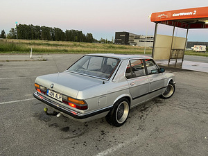 BMW e28 524td (8 фото из 12)
