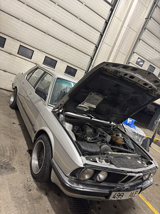 BMW e28 524td (10 фото из 13)