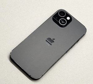 iPhone 15 256gb (2 foto / 4)