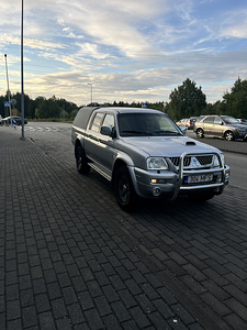MITSUBISHI L200 2006a pickup truck (6 foto / 11)