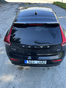 Volvo v40 (6 foto / 12)