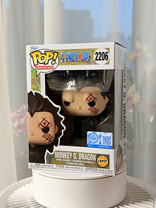 Funko Pop One Piece Monkey D. Dragon 2206 ( Chase ) (1 foto / 4)