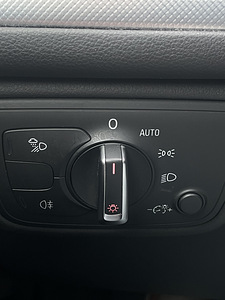 AUDI A6 LIMOUSINE (10 foto / 15)