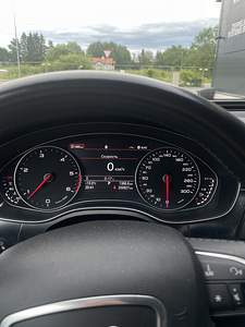 AUDI A6 LIMOUSINE (13 foto / 15)