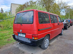 Müün Volkswagen Multivan (4 foto / 4)