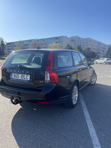 Volvo v50 2008 (5 foto / 6)