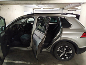 Volkswagen Tiguan Comfortline 180H DSG 4M N1 2.0 132kW (14 foto / 15)