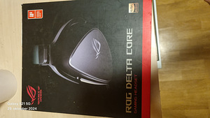 Asus rog delta core (1 foto / 7)