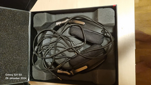 Asus rog delta core (7 foto / 7)