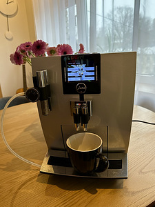 Espresso kohvimasin Jura Impressa J9.3 One Touch (2 foto / 2)