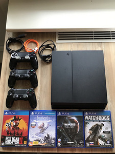 Sony PS4 1 ТБ + 3 геймпада + 4 игры на дисках на выбор (1 фото из 10)