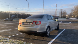 Volkswagen Jetta Automat 1.4 Tsi (4 foto / 15)