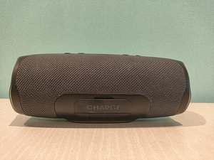 JBL Charge Essential 2 (3 фото из 4)