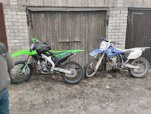 Yamaha Yz450 2005 (3 foto / 4)