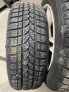 Kummiga kettad Ford focus1 r15 (1 foto / 2)